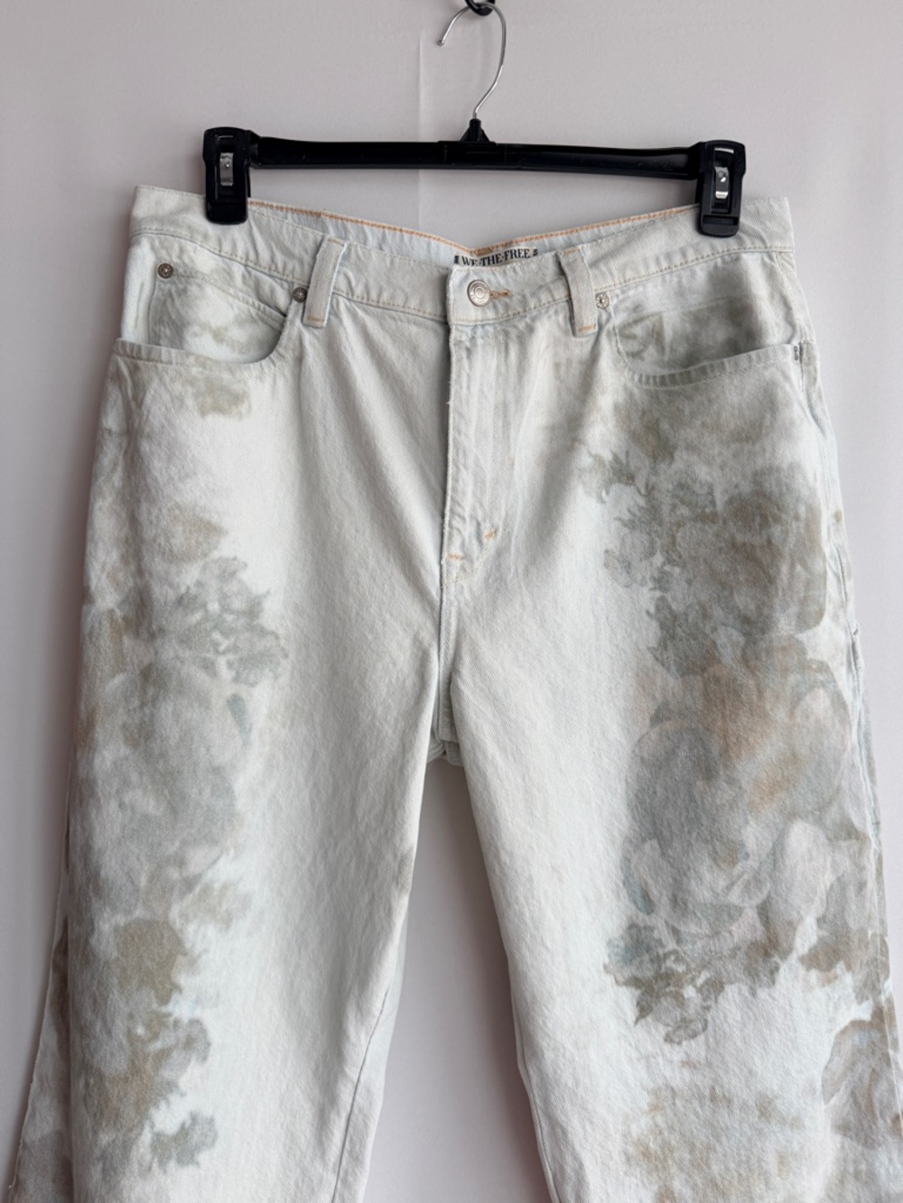 Free People We The Free Tinsley Floral Printed Wide Leg Jeans 32 x31” Inseam